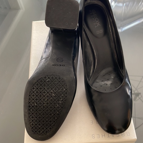 Geox Pumps - Picture 9 of 11